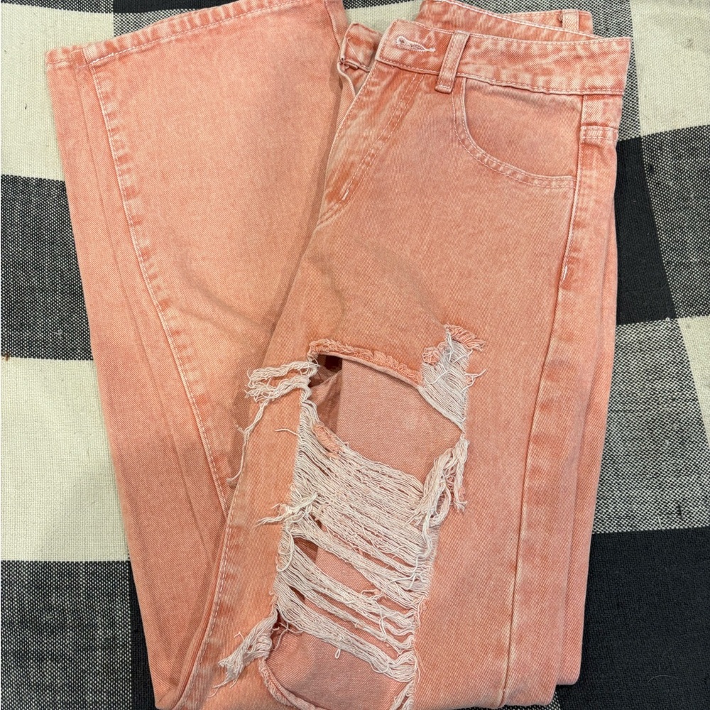 SHEIN Pink Distressed Straight Leg Jeans
